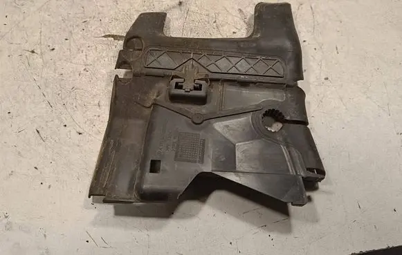 Mercedes-Benz SLK R172 Other engine bay part A1725050288