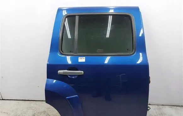 Chevrolet HHR Rear door 