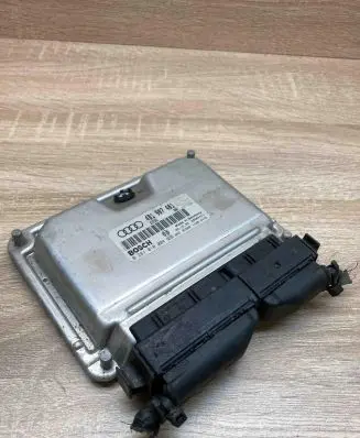 Audi A6 S6 C5 4B Engine control unit/module ECU 4B1907401 0281010004 WithPlug