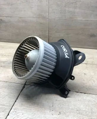 Opel Corsa E Heater fan/blower 13335075