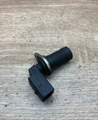 BMW 5 E60 E61 Crankshaft position sensor 1709616 2560107