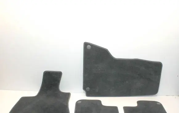 Maserati Ghibli Car floor mat set 6700621790 6700429600