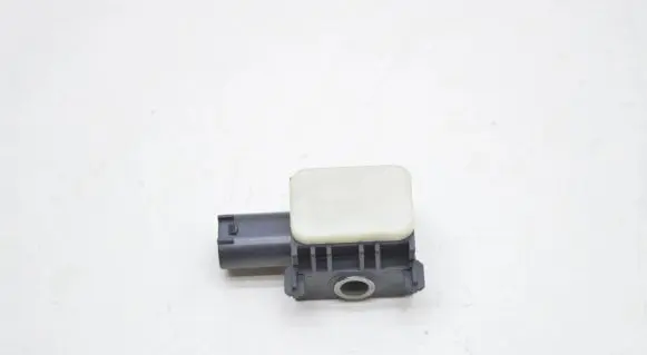 Mercedes-Benz S W221 Airbag deployment crash/impact sensor 0038202826 15524703