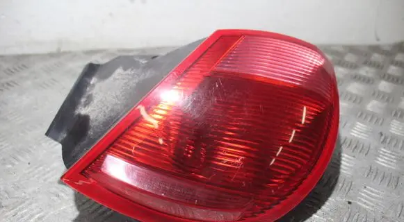 Mitsubishi Colt Rear/tail lights MR957365