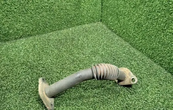 Volkswagen Crafter Engine coolant pipe/hose 076131525