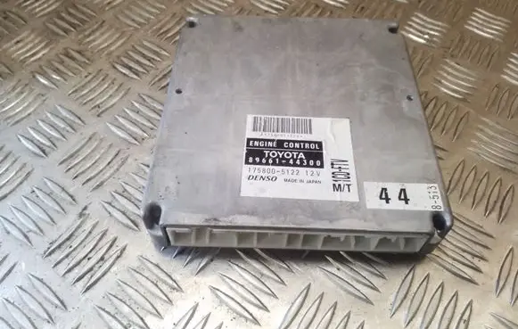 Toyota Avensis Verso Engine control unit/module 8966144300 1758005122