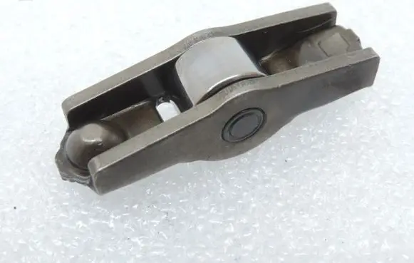 Toyota Auris 150 Valve rocker arm 138010R010