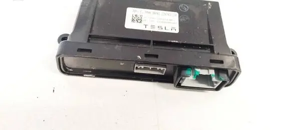 Tesla Model S Brake system control unit/module 100761800E