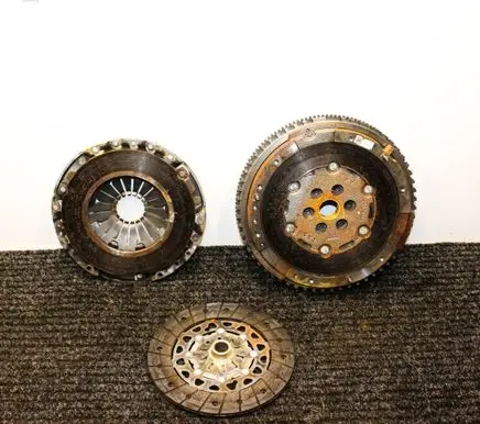 Dacia Sandero III Clutch set kit 302102441R