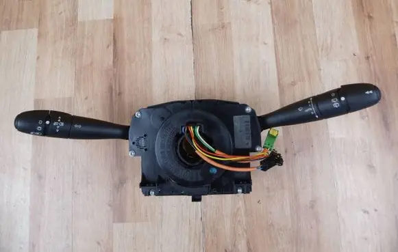 Citroen C3 Light switch 61776902