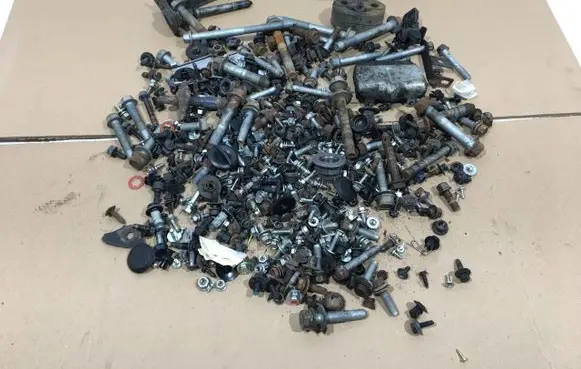 Hyundai Tucson TL Nuts/bolts 