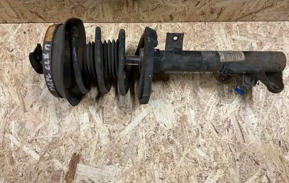 Mercedes-Benz C W203 Front shock absorber/damper A2033201930 820904553432