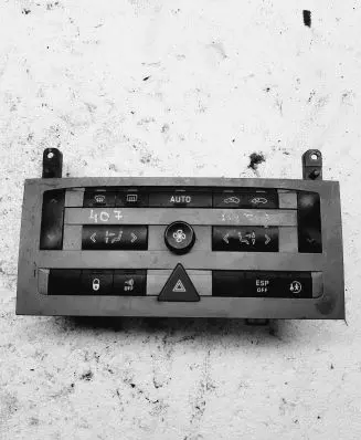 Peugeot 407 Climate control unit 96470290