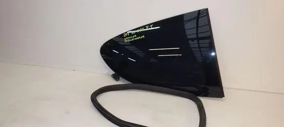Peugeot 207 Rear side window