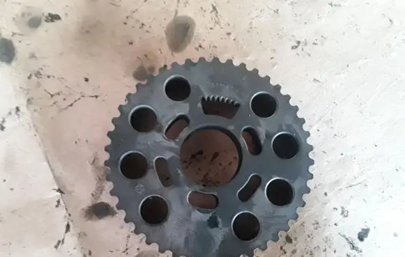 Volkswagen Tiguan Camshaft pulley/ VANOS 038109111E