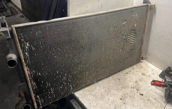 Renault Master II Coolant radiator 7701057119