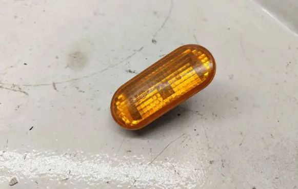 Volkswagen Transporter - Caravelle T5 Front fender indicator light 3B0949117B
