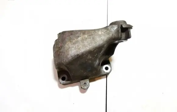 Mercedes-Benz R W251 Engine mounting bracket a6422230304