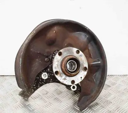Audi A8 S8 D3 4E Rear wheel hub 4E0615611A