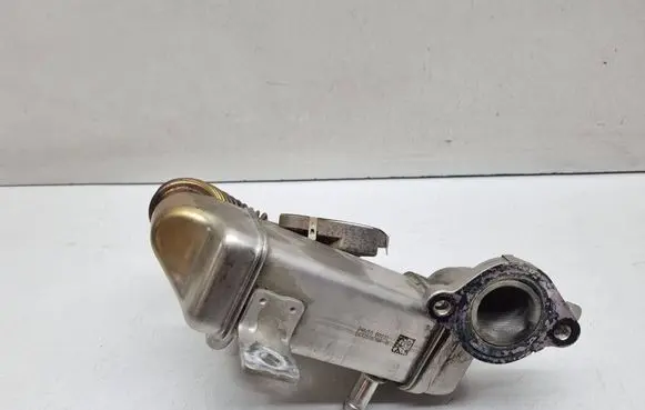 Nissan X-Trail T32 EGR valve cooler 147350678