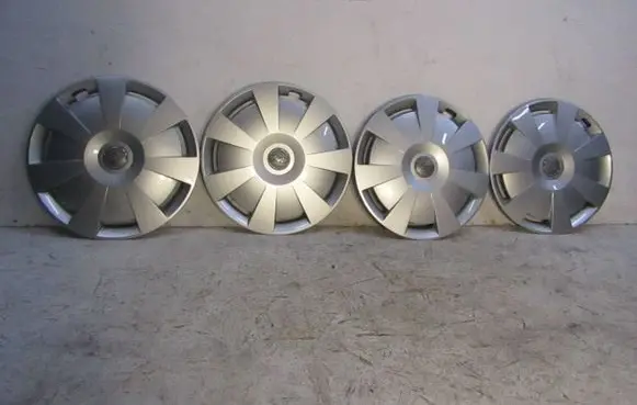 Audi A3 S3 8V R16 wheel hub/cap/trim 8V0601147C