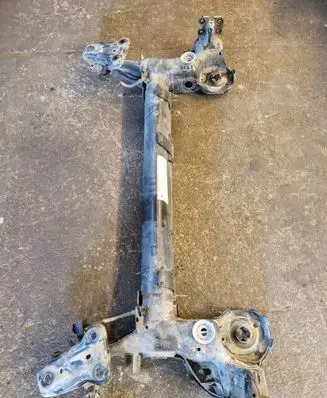 Peugeot 2008 I Rear axle beam 
