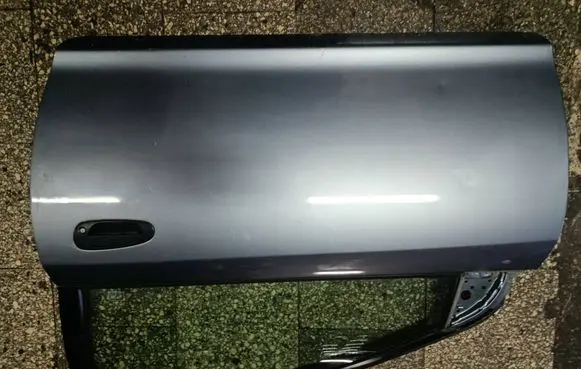 Door (2 Door Coupe)