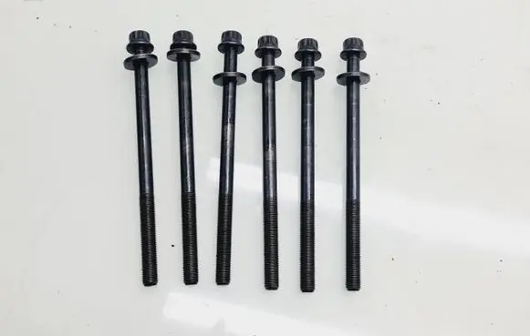 Subaru XV Cylinder head bolts 