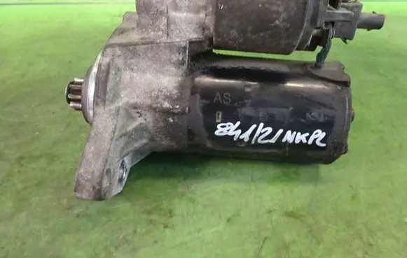 Volkswagen Golf IV Starter motor