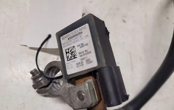 Mercedes-Benz E W212 Negative earth cable (battery) A0009050254
