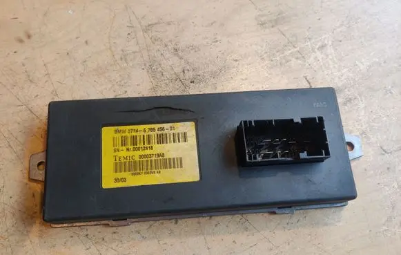 BMW 7 E65 E66 Ignition amplifier control unit 3714676545601 676545601 6765456