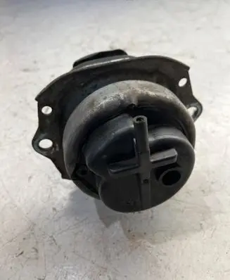 BMW X5 E70 Engine mount bracket P678441601 16004212