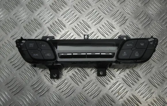 Toyota C-HR I Climate control unit 55900F4181 Y1032