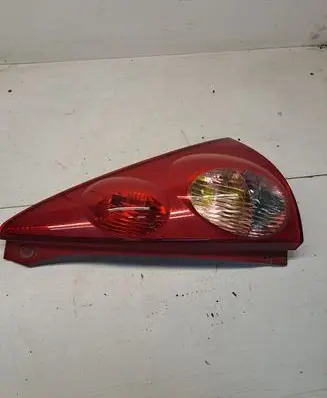 Peugeot 107 Rear/tail lights 815500H040