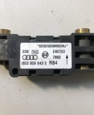 Audi A4 S4 B6 8E 8H Airbag deployment crash/impact sensor 8E0959643E