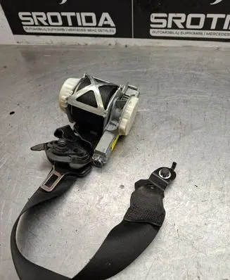 Mercedes-Benz C W204 Front seatbelt A2048609885