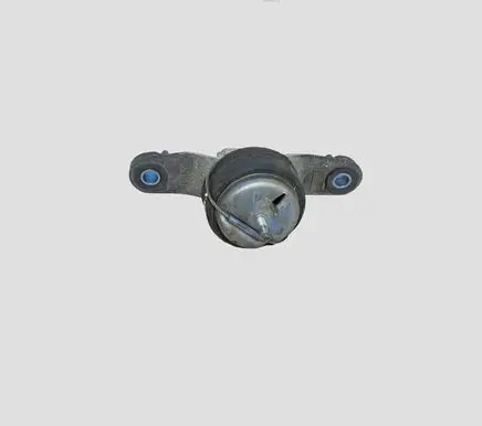 Volvo C30 Engine mount bracket 30778953