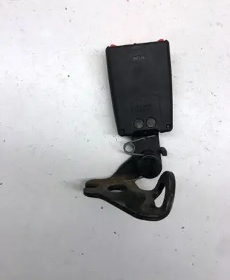 Ford Focus Front seatbelt buckle 33031806