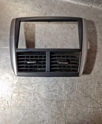 Subaru Forester SH Dash center air vent grill 66110FG020