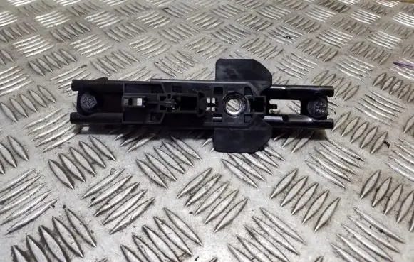 Volvo V40 Seat belt adjustment rail 616521700A