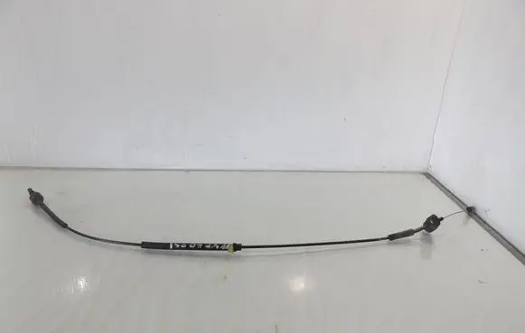 Hyundai i30 Throttle cable