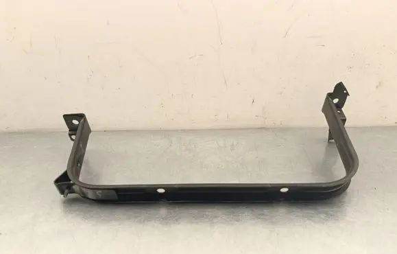 Volvo XC40 Fuel tank mounting bracket 31452609