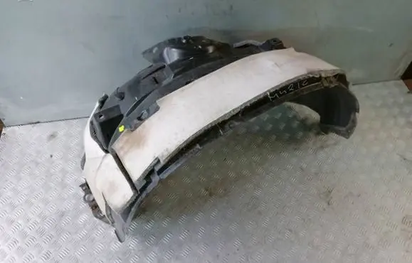 Mercedes-Benz X-class W470 Front wheel arch liner splash guards 638415XA0A