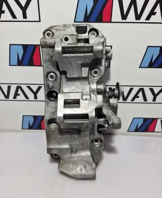 BMW 3 E90 E91 Generator/alternator bracket 