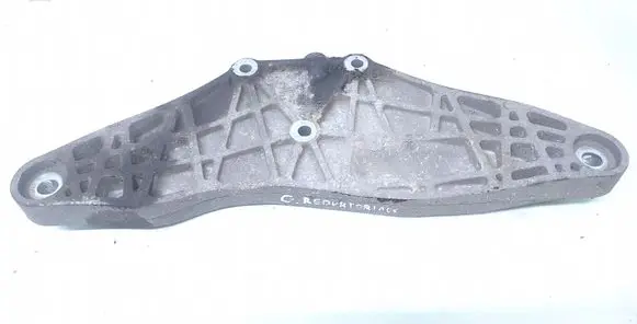 Audi A4 S4 B7 8E 8H Rear differential/diff mount bracket 8E0599287K