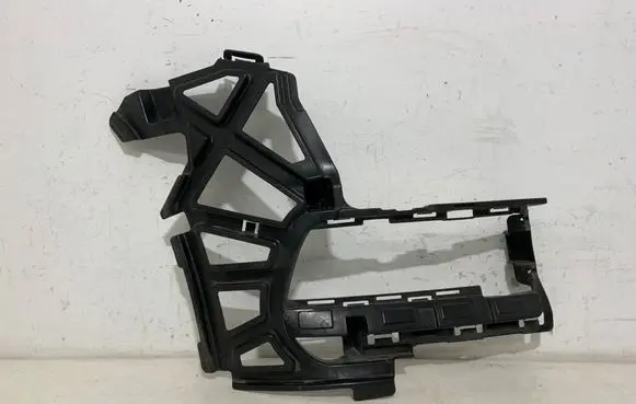 Volkswagen Touran III Front bumper mounting bracket 5TA807724