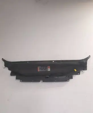Ford Fusion II Radiator trim DS7316613AF