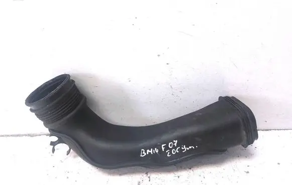 BMW 5 GT F07 Brake vacuum hose/pipe 13717810770