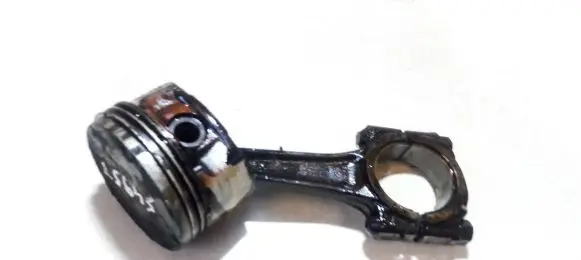 Citroen Xsara Picasso Piston with connecting rod