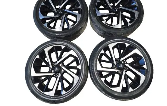 Mitsubishi Outlander IV R20 alloy rim 
